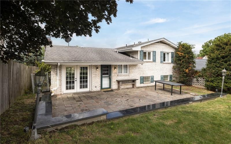 810 Summerlea Ave, Washington, 15301, 3 Bedroom Bedrooms, 9 Room Rooms,3 BathroomBathrooms,Residential,For Sale,Summerlea Ave,1760236