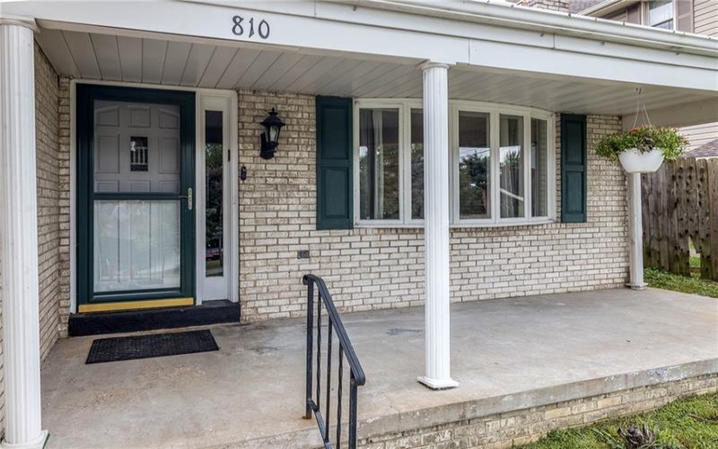 810 Summerlea Ave, Washington, 15301, 3 Bedroom Bedrooms, 9 Room Rooms,3 BathroomBathrooms,Residential,For Sale,Summerlea Ave,1760236