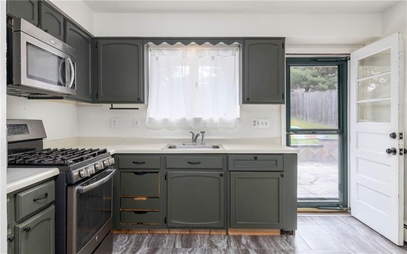 810 Summerlea Ave, Washington, 15301, 3 Bedroom Bedrooms, 9 Room Rooms,3 BathroomBathrooms,Residential,For Sale,Summerlea Ave,1760236