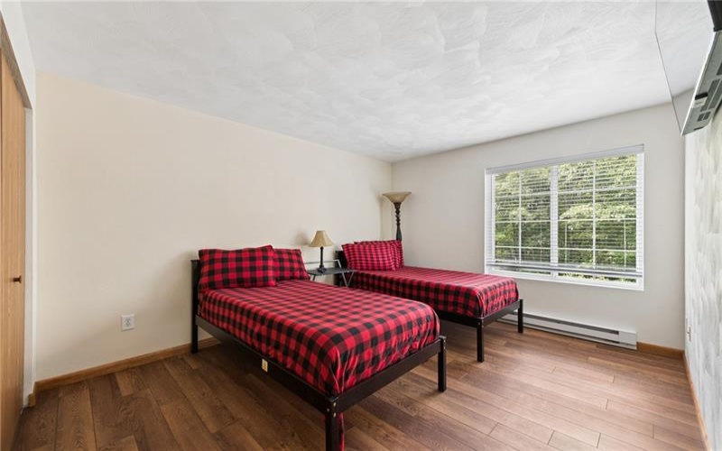 2010 South Ridge Terrace, Hidden Valley, 15502, 2 Bedroom Bedrooms, 7 Room Rooms,2 BathroomBathrooms,Residential,For Sale,South Ridge Terrace,1762739