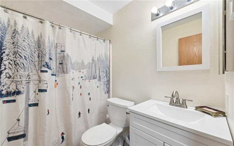 2010 South Ridge Terrace, Hidden Valley, 15502, 2 Bedroom Bedrooms, 7 Room Rooms,2 BathroomBathrooms,Residential,For Sale,South Ridge Terrace,1762739
