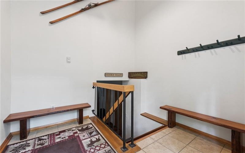 2010 South Ridge Terrace, Hidden Valley, 15502, 2 Bedroom Bedrooms, 7 Room Rooms,2 BathroomBathrooms,Residential,For Sale,South Ridge Terrace,1762739