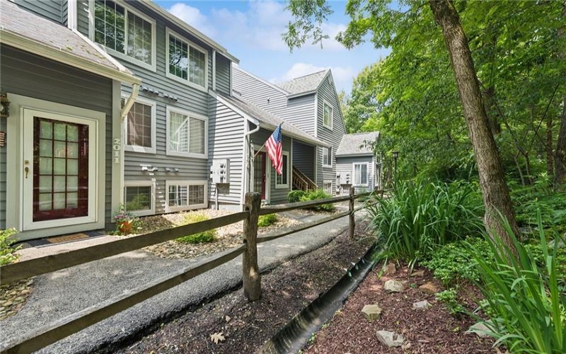 2010 South Ridge Terrace, Hidden Valley, 15502, 2 Bedroom Bedrooms, 7 Room Rooms,2 BathroomBathrooms,Residential,For Sale,South Ridge Terrace,1762739
