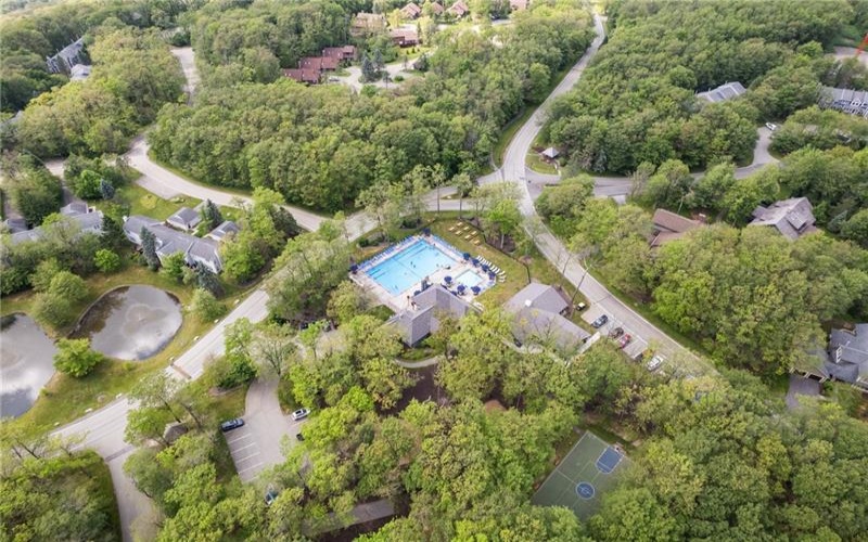 2010 South Ridge Terrace, Hidden Valley, 15502, 2 Bedroom Bedrooms, 7 Room Rooms,2 BathroomBathrooms,Residential,For Sale,South Ridge Terrace,1762739