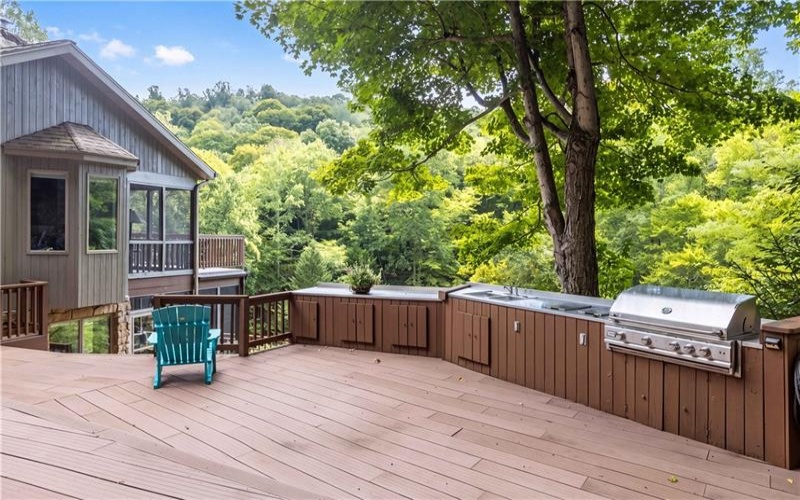 207 Youngstown Ridge Rd, Ligonier, 15658, 5 Bedrooms Bedrooms, 12 Rooms Rooms,5.2 BathroomsBathrooms,Residential,For Sale,Youngstown Ridge Rd,1771325