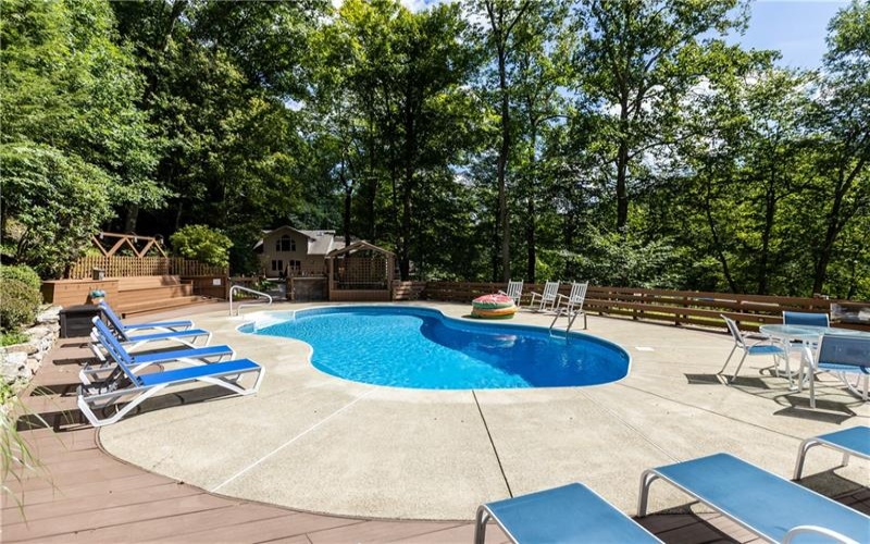 207 Youngstown Ridge Rd, Ligonier, 15658, 5 Bedrooms Bedrooms, 12 Rooms Rooms,5.2 BathroomsBathrooms,Residential,For Sale,Youngstown Ridge Rd,1771325