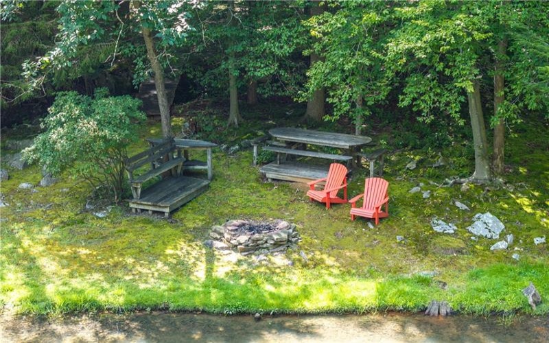 207 Youngstown Ridge Rd, Ligonier, 15658, 5 Bedrooms Bedrooms, 12 Rooms Rooms,5.2 BathroomsBathrooms,Residential,For Sale,Youngstown Ridge Rd,1771325