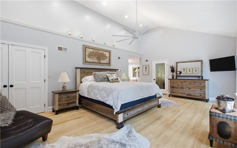 207 Youngstown Ridge Rd, Ligonier, 15658, 5 Bedrooms Bedrooms, 12 Rooms Rooms,5.2 BathroomsBathrooms,Residential,For Sale,Youngstown Ridge Rd,1771325