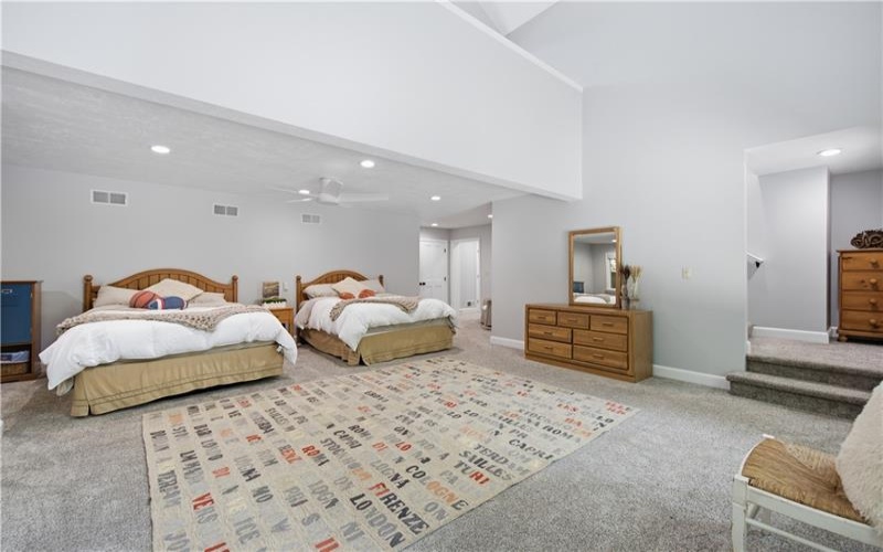 207 Youngstown Ridge Rd, Ligonier, 15658, 5 Bedrooms Bedrooms, 12 Rooms Rooms,5.2 BathroomsBathrooms,Residential,For Sale,Youngstown Ridge Rd,1771325