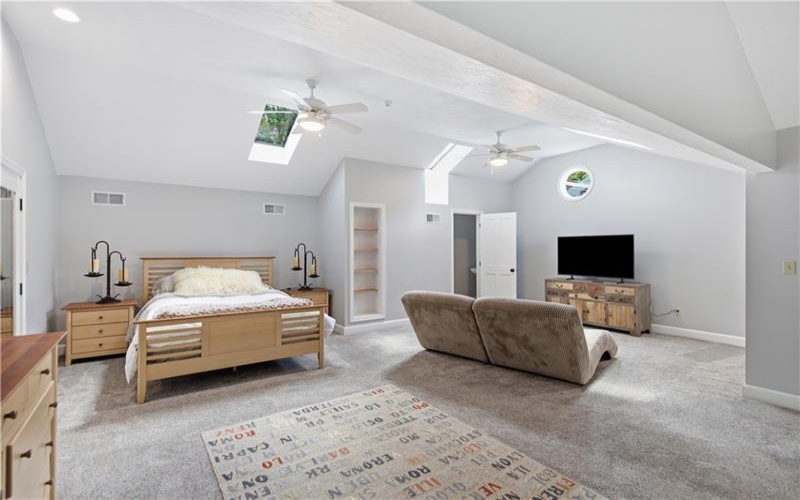 207 Youngstown Ridge Rd, Ligonier, 15658, 5 Bedrooms Bedrooms, 12 Rooms Rooms,5.2 BathroomsBathrooms,Residential,For Sale,Youngstown Ridge Rd,1771325