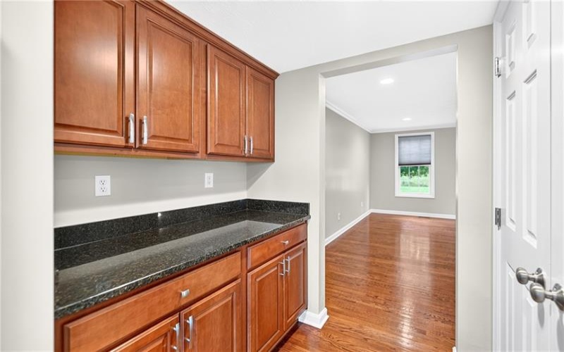 1066 Woodlawn Dr, Canonsburg, 15317, 3 Bedroom Bedrooms, 8 Room Rooms,2.1 BathroomBathrooms,Residential,For Sale,Woodlawn Dr,1771327