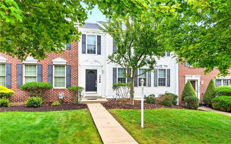 1066 Woodlawn Dr, Canonsburg, 15317, 3 Bedroom Bedrooms, 8 Room Rooms,2.1 BathroomBathrooms,Residential,For Sale,Woodlawn Dr,1771327