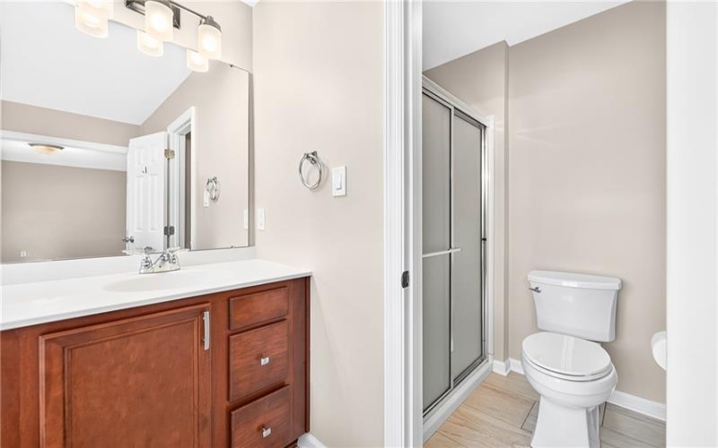 1066 Woodlawn Dr, Canonsburg, 15317, 3 Bedroom Bedrooms, 8 Room Rooms,2.1 BathroomBathrooms,Residential,For Sale,Woodlawn Dr,1771327
