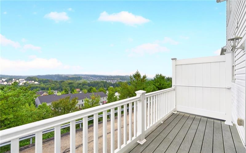 1066 Woodlawn Dr, Canonsburg, 15317, 3 Bedroom Bedrooms, 8 Room Rooms,2.1 BathroomBathrooms,Residential,For Sale,Woodlawn Dr,1771327