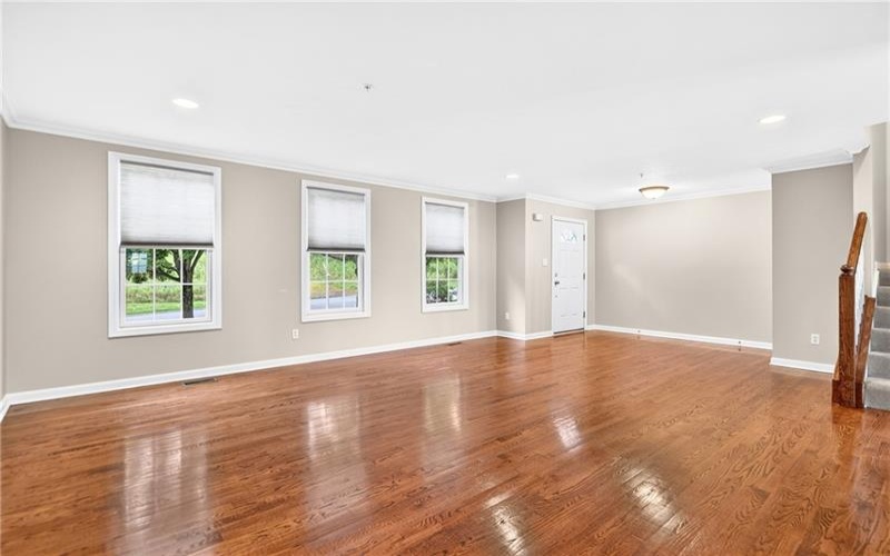 1066 Woodlawn Dr, Canonsburg, 15317, 3 Bedroom Bedrooms, 8 Room Rooms,2.1 BathroomBathrooms,Residential,For Sale,Woodlawn Dr,1771327