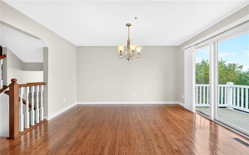 1066 Woodlawn Dr, Canonsburg, 15317, 3 Bedroom Bedrooms, 8 Room Rooms,2.1 BathroomBathrooms,Residential,For Sale,Woodlawn Dr,1771327