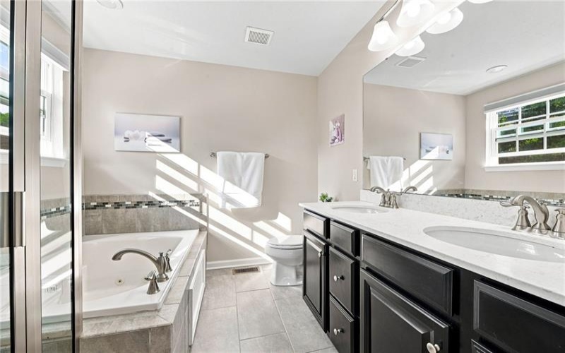 7773 Dominick Drive, North Huntingdon, 15642, 4 Bedroom Bedrooms, 11 Room Rooms,3.1 BathroomBathrooms,Residential,For Sale,Dominick Drive,1771358