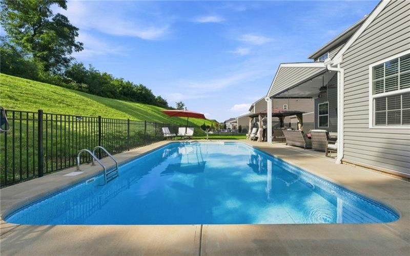 7773 Dominick Drive, North Huntingdon, 15642, 4 Bedroom Bedrooms, 11 Room Rooms,3.1 BathroomBathrooms,Residential,For Sale,Dominick Drive,1771358