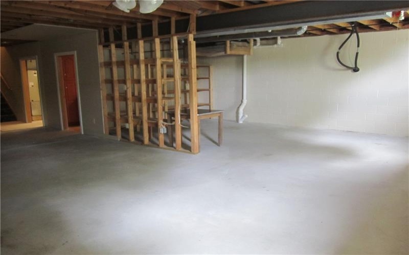 141 WOODIES ROAD, WAYNESBURG, 15370, 3 Bedroom Bedrooms, 11 Room Rooms,3 BathroomBathrooms,Residential,For Sale,WOODIES ROAD,1757401