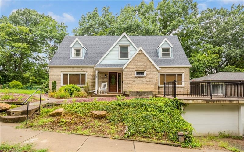162 Grandview Way, Charleroi, 15022, 3 Bedroom Bedrooms, ,2.1 BathroomBathrooms,Residential,For Sale,Grandview Way,1771457