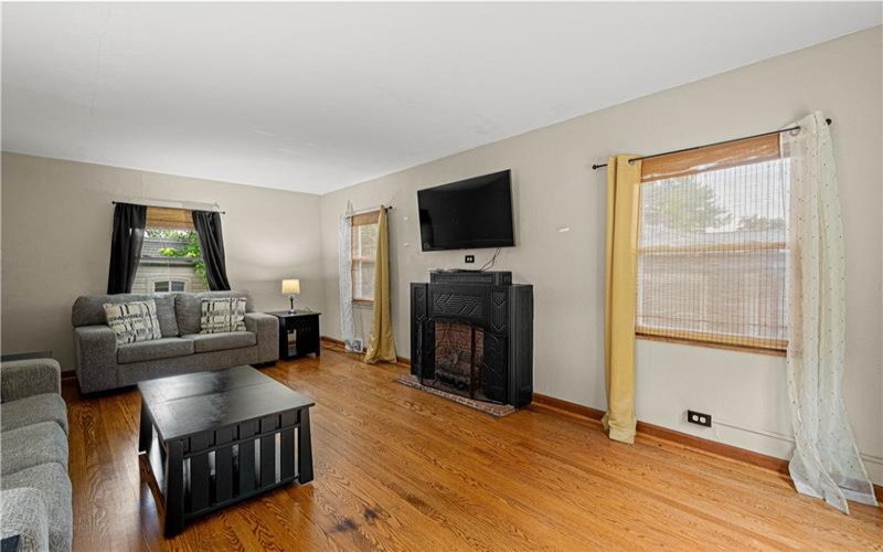 162 Grandview Way, Charleroi, 15022, 3 Bedroom Bedrooms, ,2.1 BathroomBathrooms,Residential,For Sale,Grandview Way,1771457