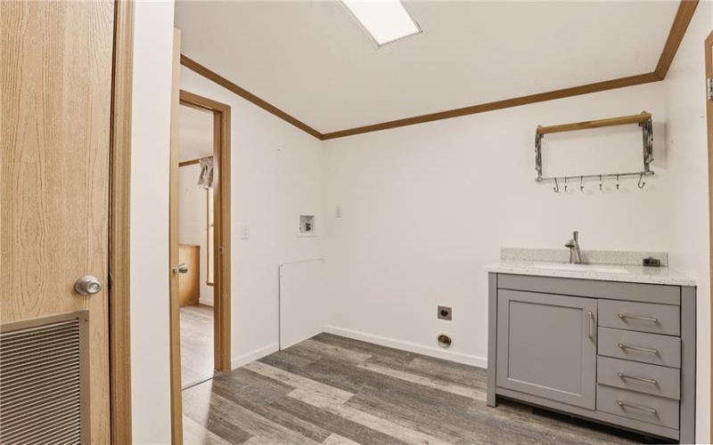 54 Brodview Ln, Berlin, 15530, 3 Bedrooms Bedrooms, ,2 BathroomsBathrooms,Residential,For Sale,Brodview Ln,1753940