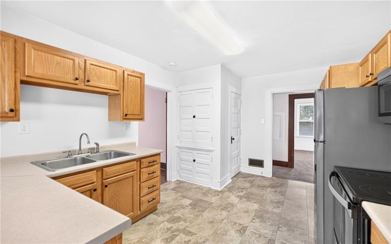 1365 Mount Pleasant Rd, Greensburg, 15601, ,Multi-unit,For Sale,Mount Pleasant Rd,1769068