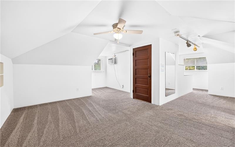 1365 Mount Pleasant Rd, Greensburg, 15601, ,Multi-unit,For Sale,Mount Pleasant Rd,1769068