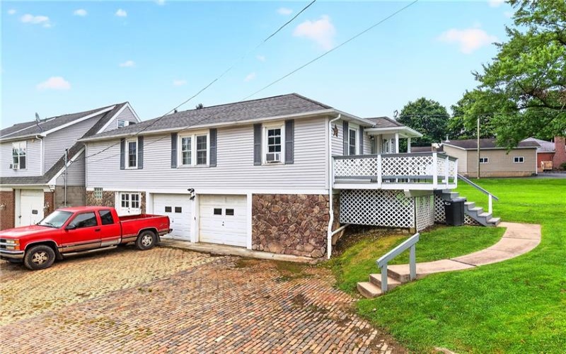1365 Mount Pleasant Rd, Greensburg, 15601, ,Multi-unit,For Sale,Mount Pleasant Rd,1769068