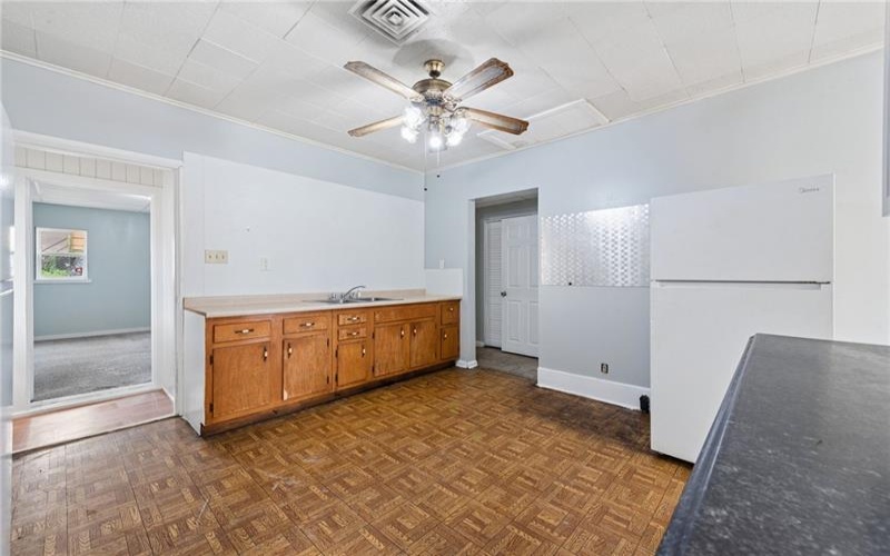 701 MCKEAN AVE, Charleroi, 15022, 3 Bedrooms Bedrooms, ,1.1 BathroomsBathrooms,Residential,For Sale,MCKEAN AVE,1769227