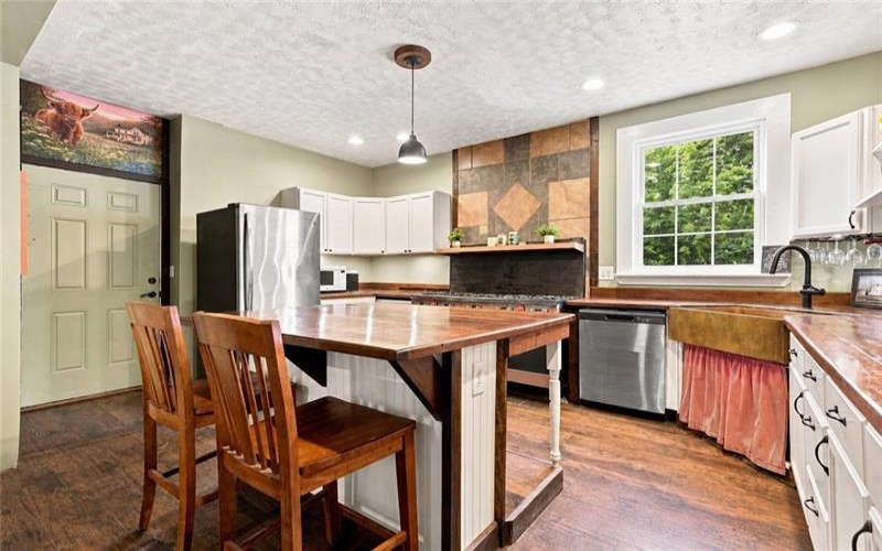 866 Crucible Rd., Rices Landing, 15325, 4 Bedrooms Bedrooms, 13 Rooms Rooms,2.1 BathroomsBathrooms,Residential,For Sale,Crucible Rd.,1771531