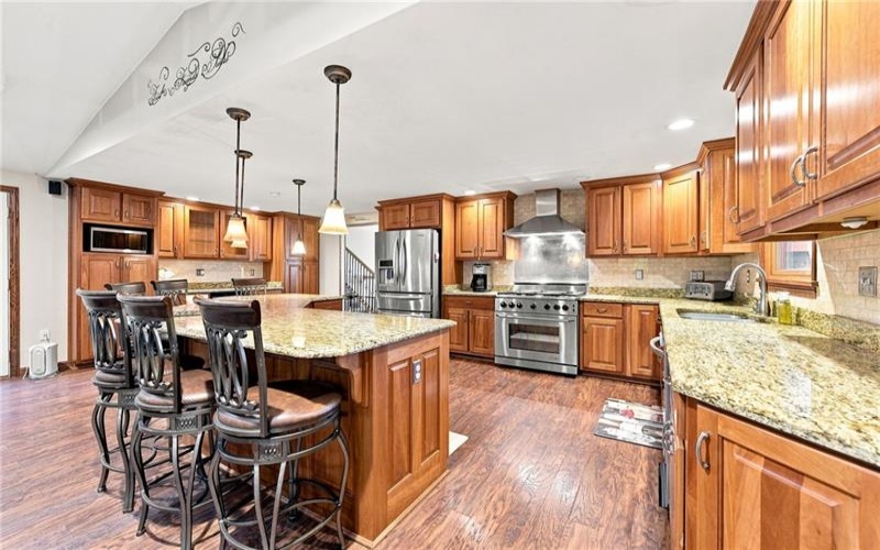 859 Meadowbrook Rd, Trafford, 15085, 5 Bedroom Bedrooms, 12 Room Rooms,4 BathroomBathrooms,Residential,For Sale,Meadowbrook Rd,1771532
