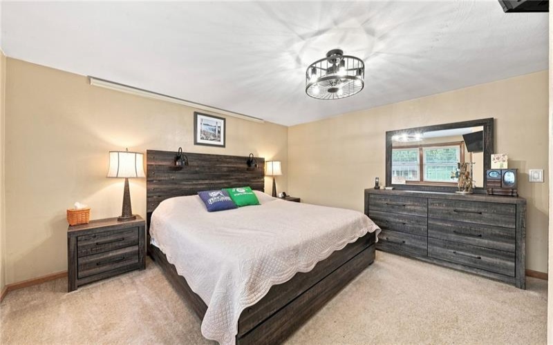 11479 Drop Rd, Irwin, 15642, 4 Bedroom Bedrooms, ,2.1 BathroomBathrooms,Residential,For Sale,Drop Rd,1771542
