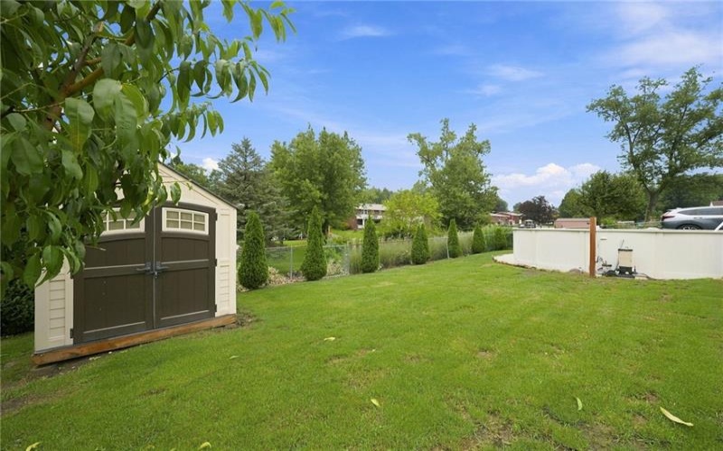 11479 Drop Rd, Irwin, 15642, 4 Bedroom Bedrooms, ,2.1 BathroomBathrooms,Residential,For Sale,Drop Rd,1771542