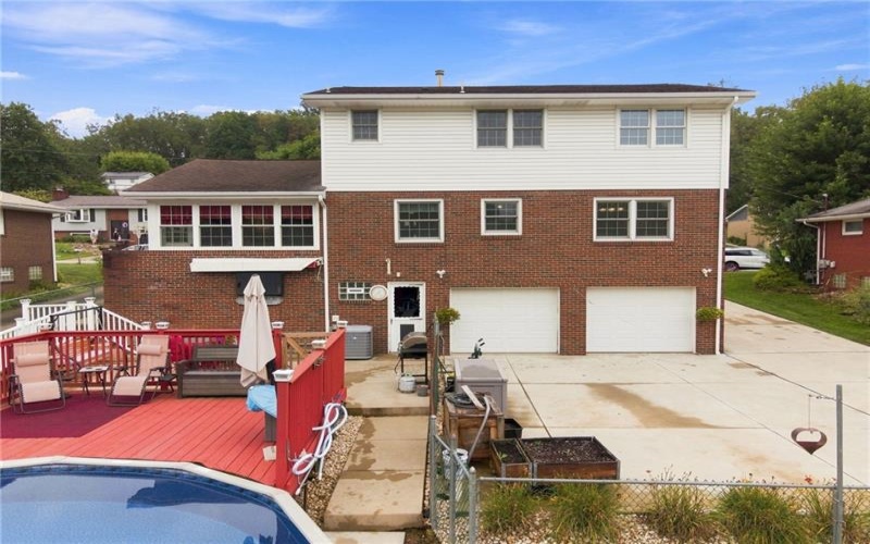 11479 Drop Rd, Irwin, 15642, 4 Bedroom Bedrooms, ,2.1 BathroomBathrooms,Residential,For Sale,Drop Rd,1771542