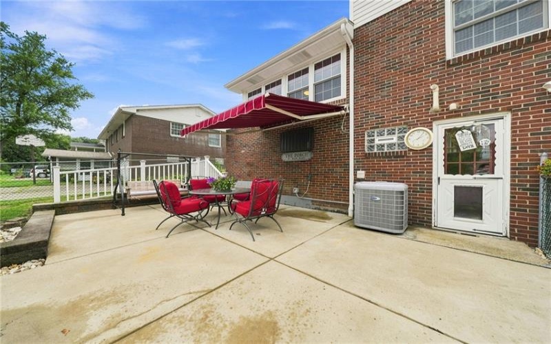 11479 Drop Rd, Irwin, 15642, 4 Bedroom Bedrooms, ,2.1 BathroomBathrooms,Residential,For Sale,Drop Rd,1771542
