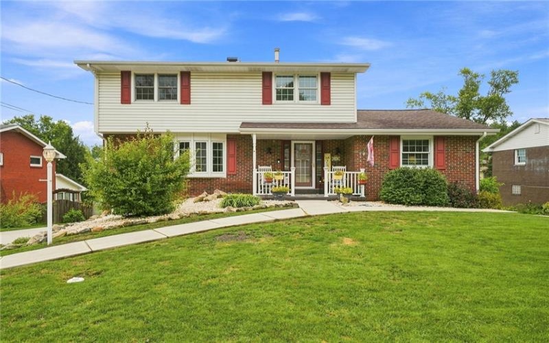 11479 Drop Rd, Irwin, 15642, 4 Bedroom Bedrooms, ,2.1 BathroomBathrooms,Residential,For Sale,Drop Rd,1771542