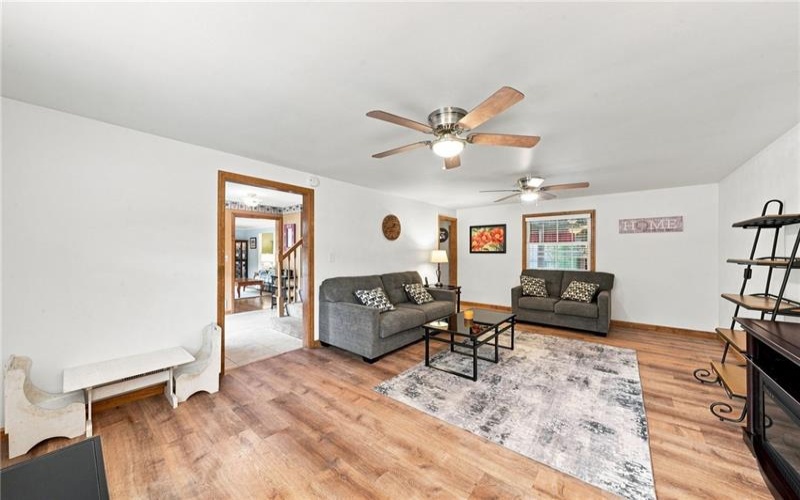 11479 Drop Rd, Irwin, 15642, 4 Bedroom Bedrooms, ,2.1 BathroomBathrooms,Residential,For Sale,Drop Rd,1771542