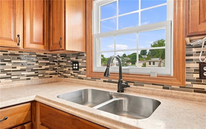 11479 Drop Rd, Irwin, 15642, 4 Bedroom Bedrooms, ,2.1 BathroomBathrooms,Residential,For Sale,Drop Rd,1771542