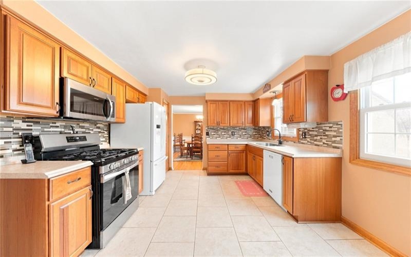 11479 Drop Rd, Irwin, 15642, 4 Bedroom Bedrooms, ,2.1 BathroomBathrooms,Residential,For Sale,Drop Rd,1771542