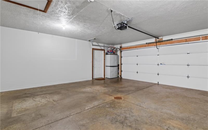 505 Kristi Drive, Greensburg, 15601, 3 Bedroom Bedrooms, 7 Room Rooms,2 BathroomBathrooms,Residential,For Sale,Kristi Drive,1771578