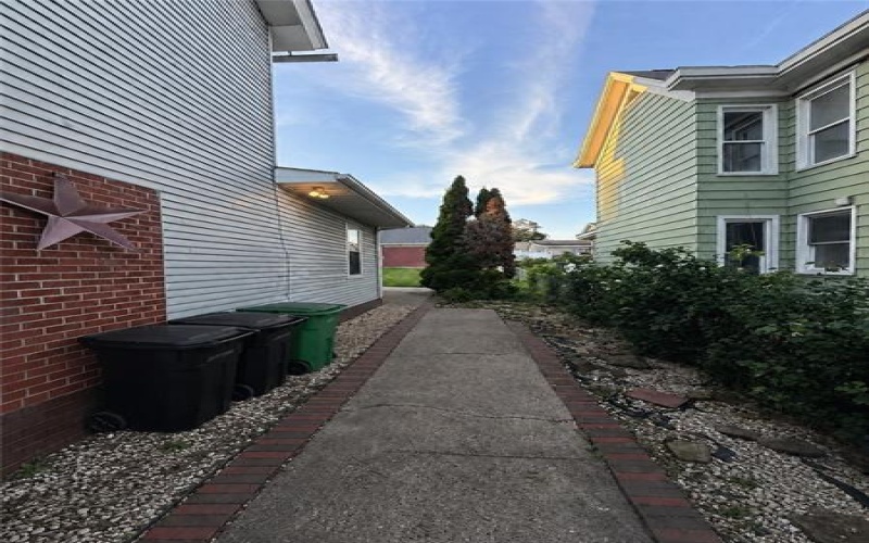 547 George St, Greensburg, 15601, 3 Bedroom Bedrooms, 7 Room Rooms,2 BathroomBathrooms,Residential,For Sale,George St,1771658