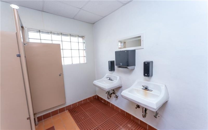 200 Baughman Ave, Jeannette, 15644, ,Commercial-industrial-business,For Sale,Baughman Ave,1771707