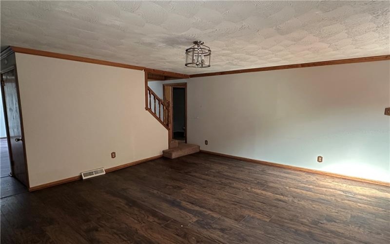 409 2nd St, Vestaburg, 15368, 4 Bedroom Bedrooms, 9 Room Rooms,1.1 BathroomBathrooms,Residential,For Sale,2nd St,1759382