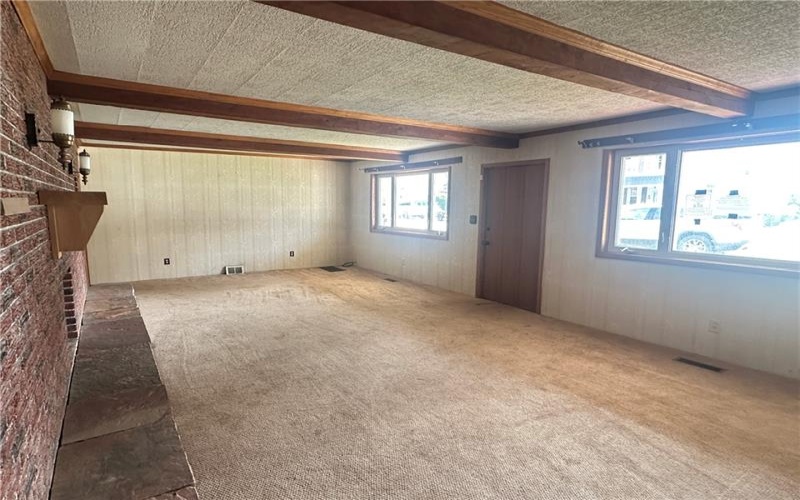 409 2nd St, Vestaburg, 15368, 4 Bedroom Bedrooms, 9 Room Rooms,1.1 BathroomBathrooms,Residential,For Sale,2nd St,1759382