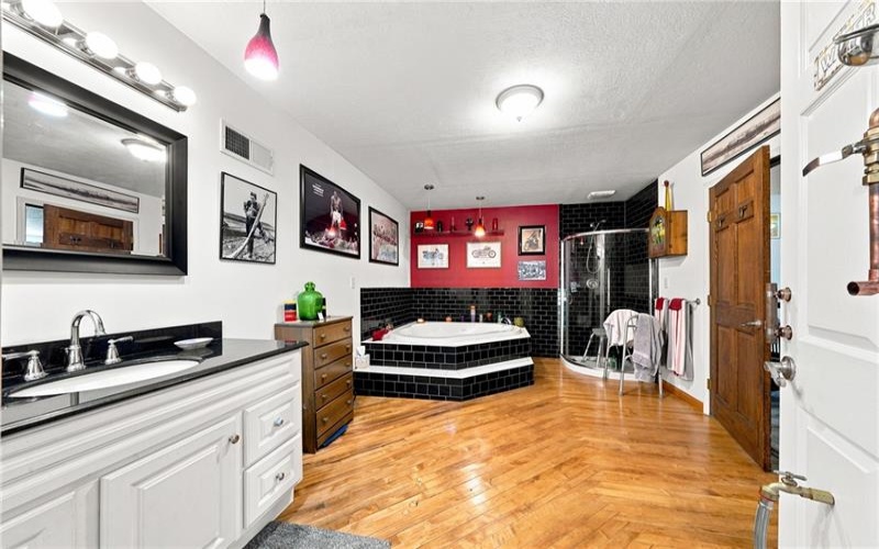 204 2nd Avenue, Sutersville, 15083, 2 Bedroom Bedrooms, 4 Room Rooms,1.1 BathroomBathrooms,Residential,For Sale,2nd Avenue,1766623