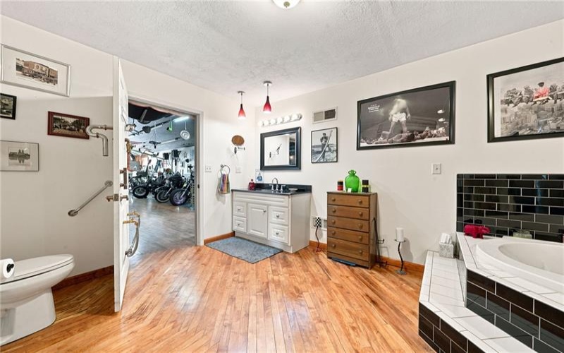 204 2nd Avenue, Sutersville, 15083, 2 Bedroom Bedrooms, 4 Room Rooms,1.1 BathroomBathrooms,Residential,For Sale,2nd Avenue,1766623