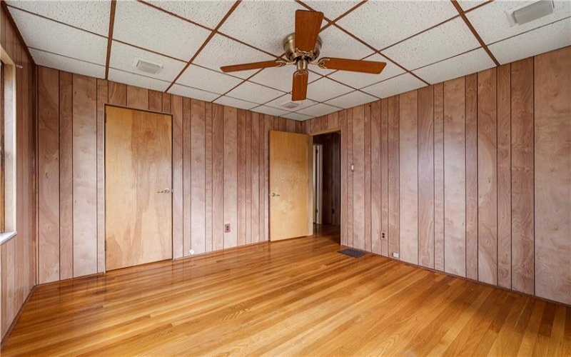 223 Pershing Dr, New Kensington, 15068, 4 Bedroom Bedrooms, 7 Room Rooms,1.2 BathroomBathrooms,Residential,For Sale,Pershing Dr,1771338