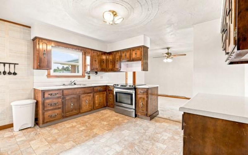 521 Columbia Ave, Somerset, 15501, 3 Bedroom Bedrooms, ,2 BathroomBathrooms,Residential,For Sale,Columbia Ave,1771725