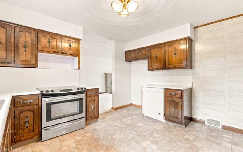 521 Columbia Ave, Somerset, 15501, 3 Bedroom Bedrooms, ,2 BathroomBathrooms,Residential,For Sale,Columbia Ave,1771725